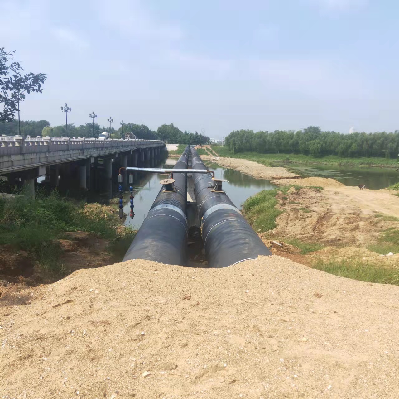 俄罗斯西气东输管道施工输油管道清洗
